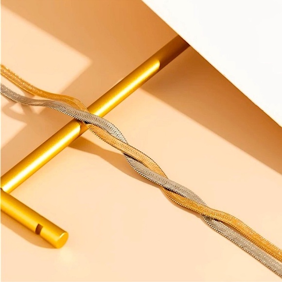 Y Lariat Twisted Two Tone Tassel Herringbone Flat Snake Statement Chain Necklace - Picture 5 of 7